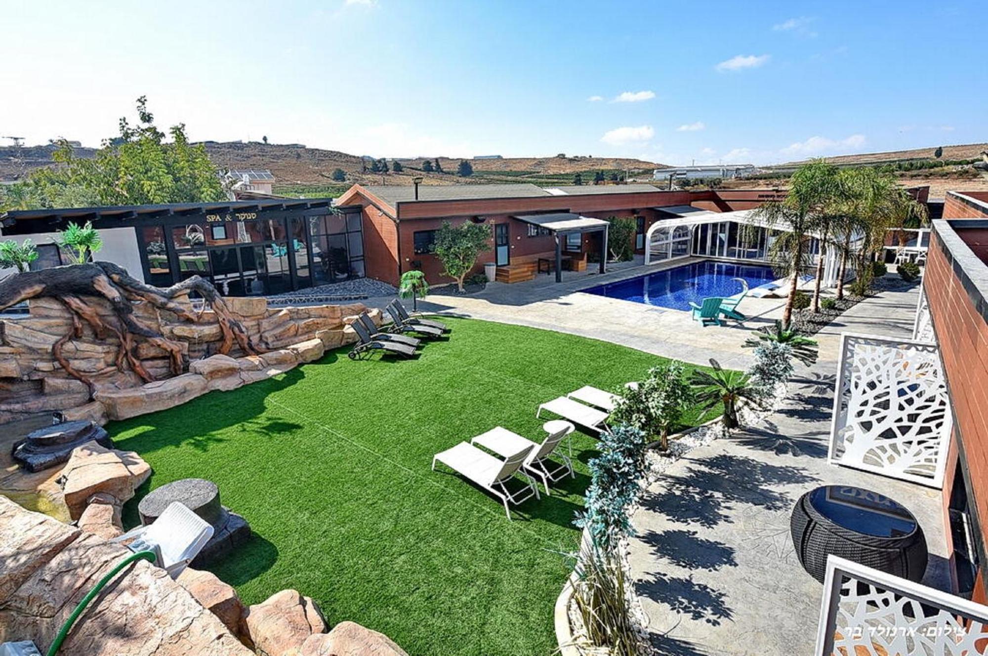 Hotel אוטופיה בצפון - מתחם אירוח מפואר Shahar Exterior foto