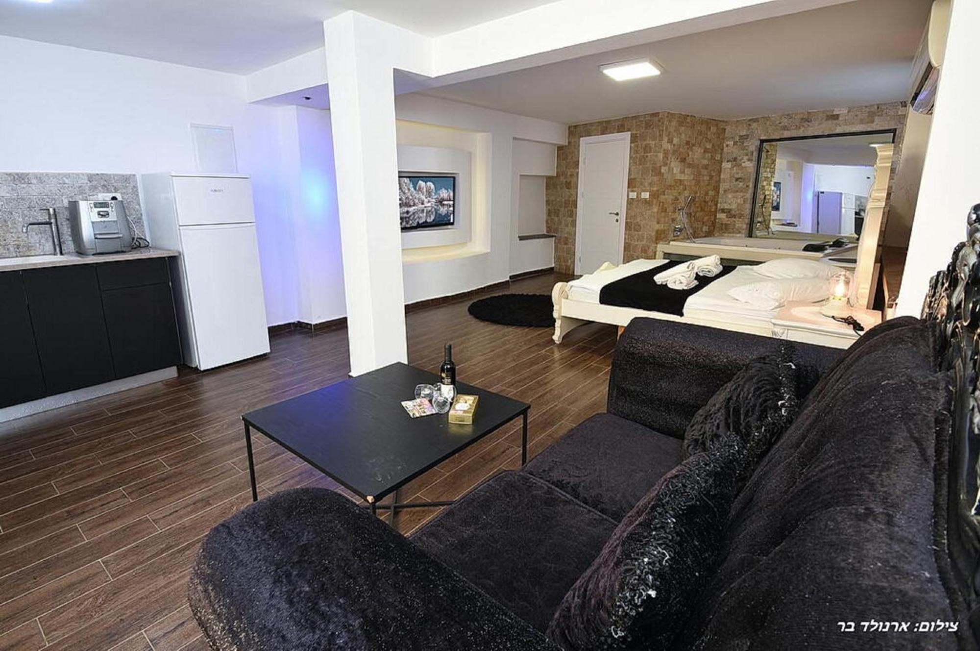 Hotel אוטופיה בצפון - מתחם אירוח מפואר Shahar Exterior foto